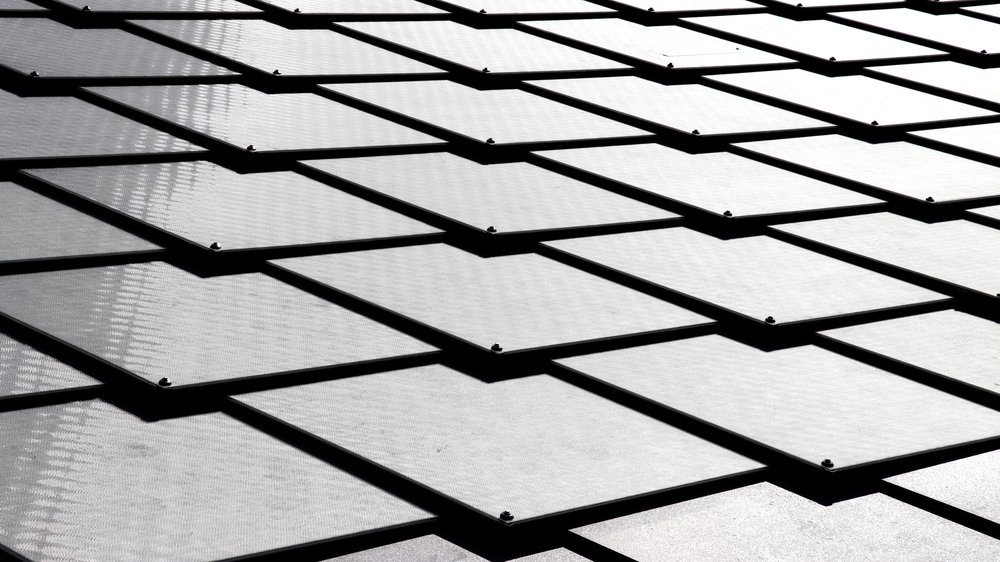 A close-up of the dragonscale solar shingles at Google’s Bay View office development. Photo by Christopher Mcanneny, Heatherwick Studio.