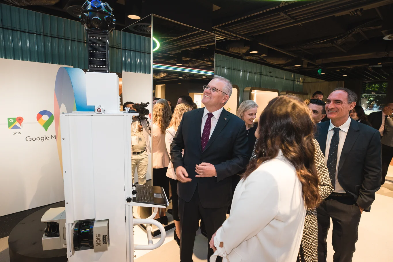 Prime Minister Scott Morrison reviewing Street View technology