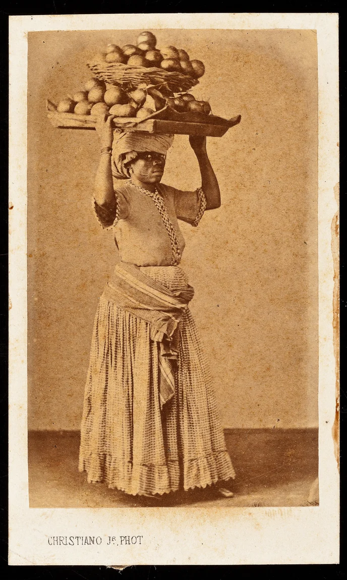Slave woman also known as “slave who earns” selling fruits