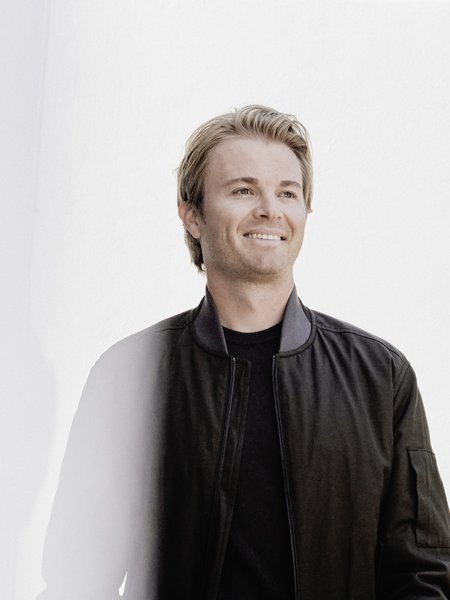 A quick pitstop with 2016 Formula 1 winner and YouTube creator, Nico Rosberg