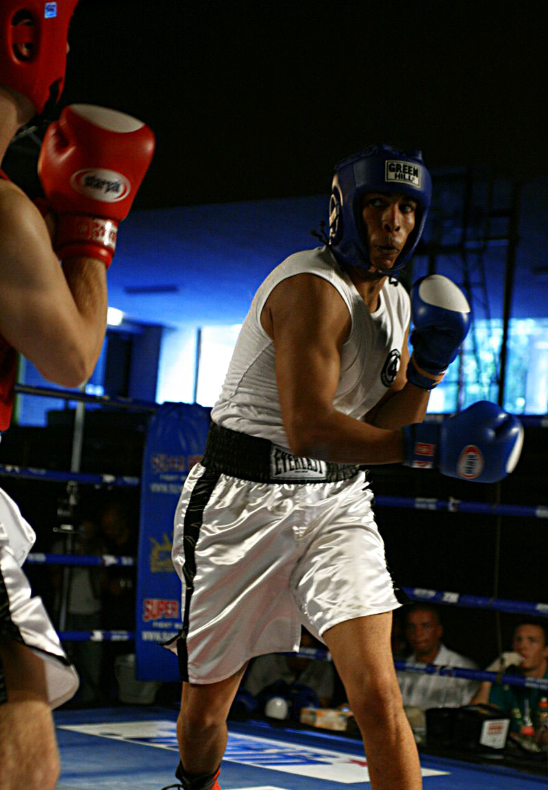 Andy Postert in Boxkleidung im Ring