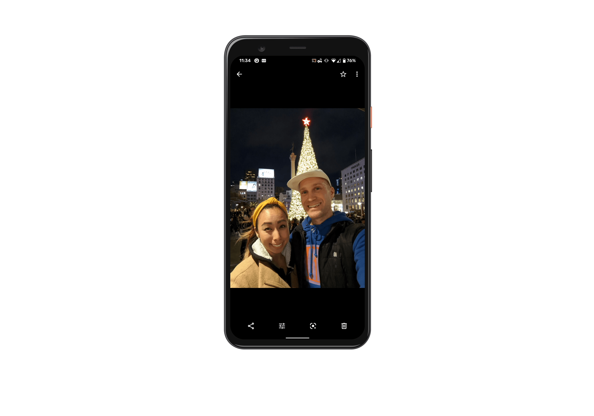 Phone UI displaying portrait blur functionality