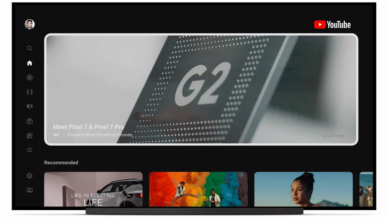 A GIF displays an advertisement for the Google Pixel 7 and Pixel 7 Pro.