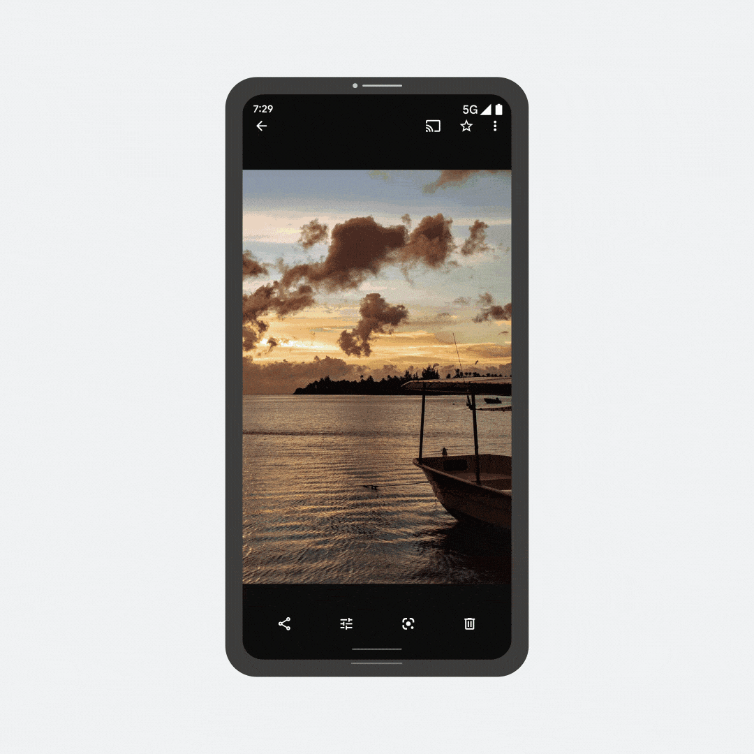 Animazione di un telefono Android che utilizza la condivisione nelle vicinanze per inviare una foto panoramica a più amici Android nelle vicinanze.