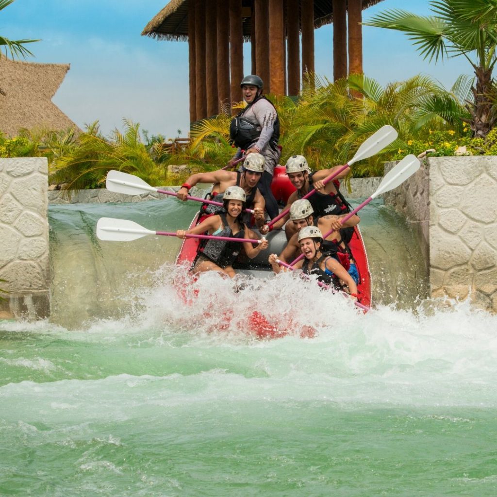 xavage-park-cancun-rafting