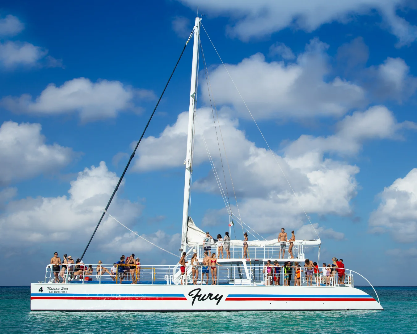 Fury Catamarán se integra al portafolio de Xcaret Xailing
