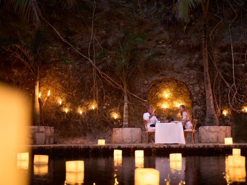  Private Dinner in Cenote Río Azul