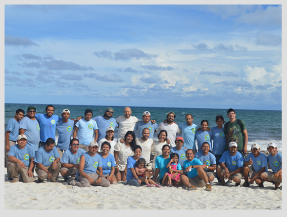 Cómo es en realidad trabajar en un campamento tortuguero - equipo de voluntarios