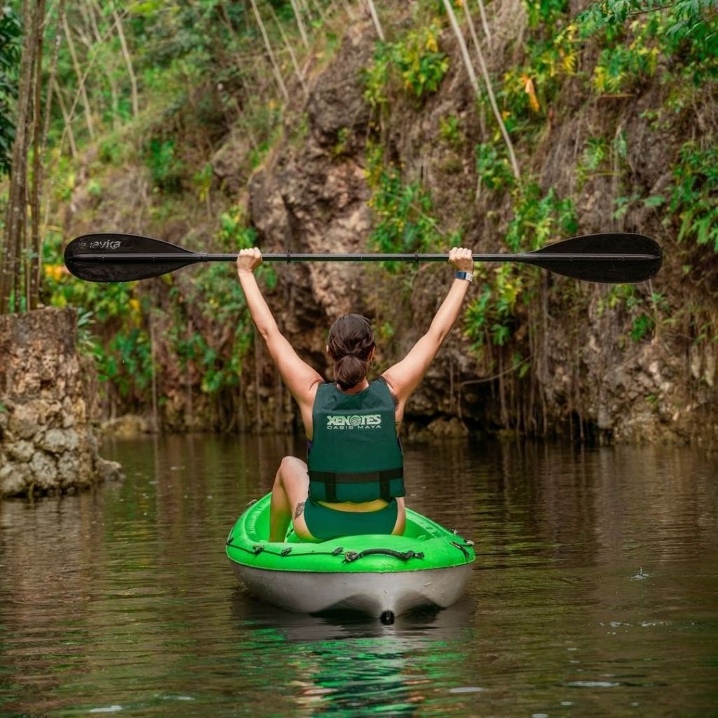 kayak-xenotes-riviera-maya