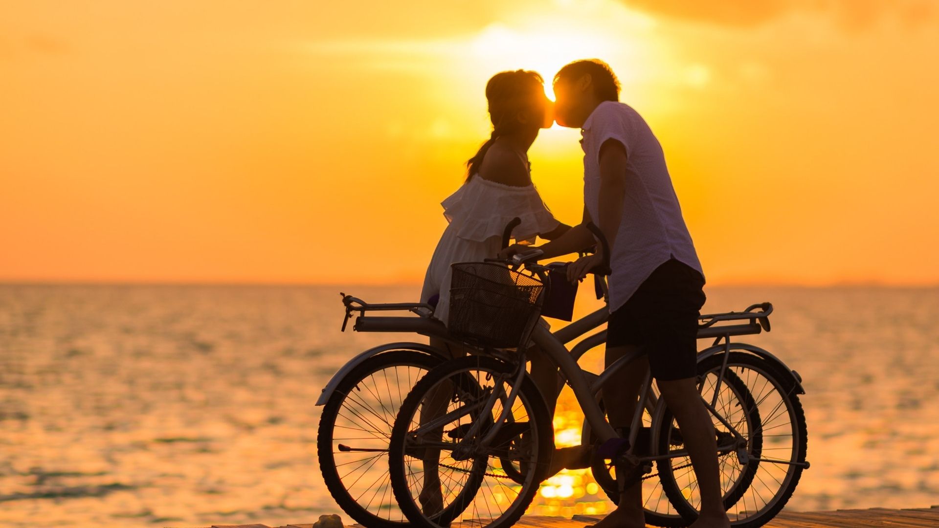 romantic ideas -Surprise your partner on Valentine's Day with romantic ideas  - bicycle tour 