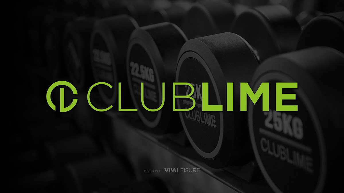 The photo showcases a rack of weight plates with the Clublime logo prominently displayed.