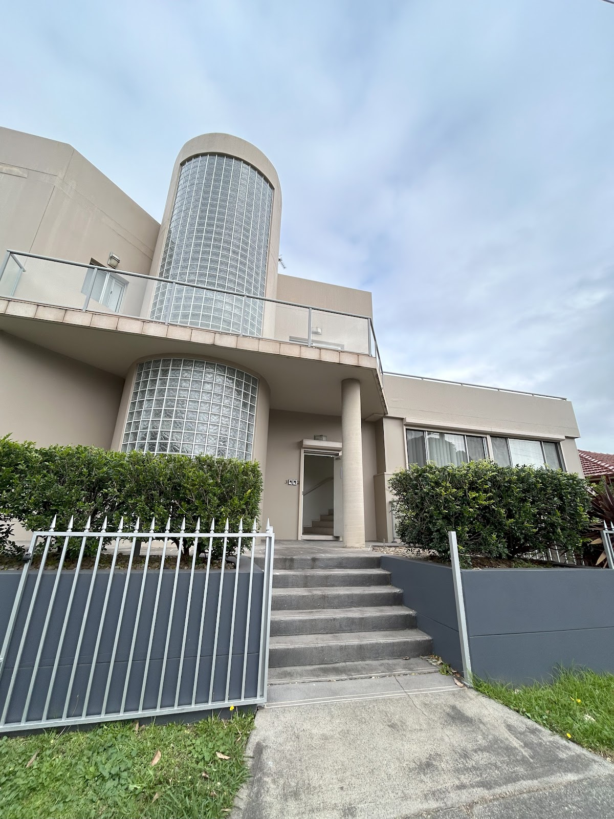 SMART Treatments Clinic - Sports & Remedial Massage Wollongong