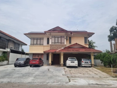 Room 102 RM700 @ Glenmarie Cove, Port Klang - Ready 15/4