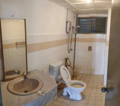 Ayers Tower Condominium Taman Kosas Ampang Good condition