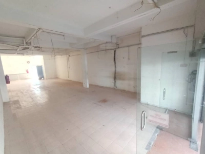 BATU CAVES CENTRE POINT SHOP, G FLOOR, FACING ROAD, Move In Ready