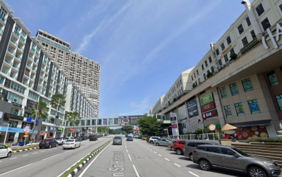 3.5 Storey Intermediate Lot Shop Office Plaza Damas, FULLY TENANTED, Low Deposit