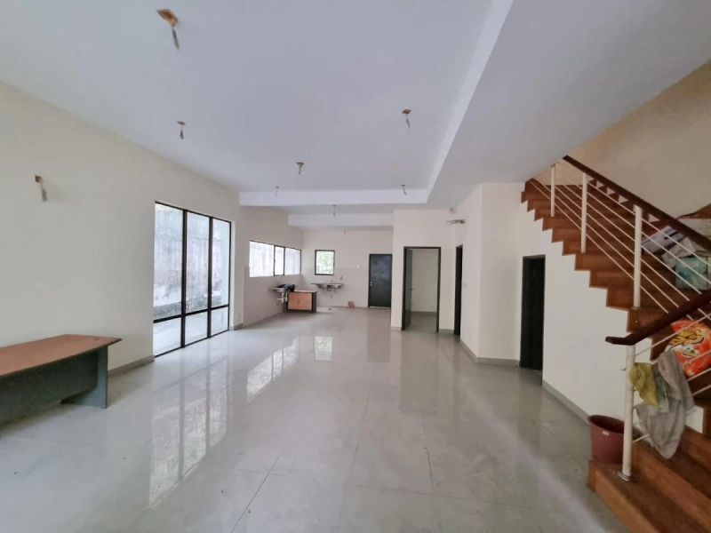 3 STOREY PERDANA RESIDENCE 2 SELAYANG, Actual, END LOT, 24 Hours Gated & Guard