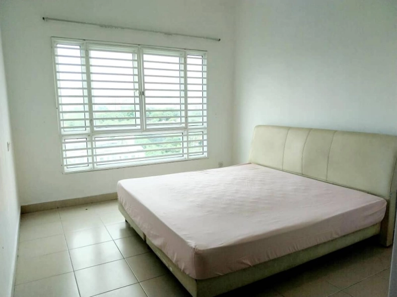 Ideal Regency Limited Corner Unit