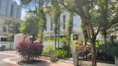 3 STOREY BUNGALOW THE RESIDENCE MONT KIARA, Actual, Reno, PRIVATE POOL, Low BOOKING