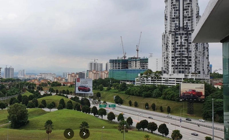 Corner Unit, 3r2b, Changkat View Condominium, 18, Jalan Dutamas Raya, Dutamas, 51200 Kuala Lumpur.