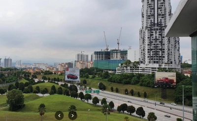Corner Unit, 3r2b, Changkat View Condominium, 18, Jalan Dutamas Raya, Dutamas, 51200 Kuala Lumpur.