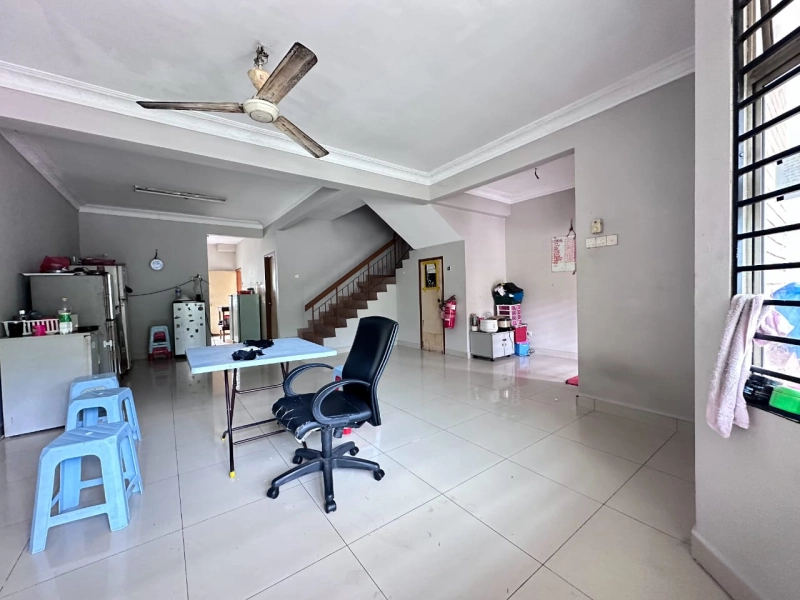2 STOREY TAMAN PUCHONG UTAMA, Actual, Freehold, FULLY EXTEND, Low Deposit