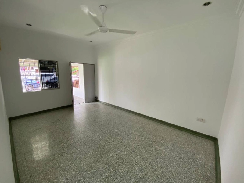 1 STOREY SS 3 PETALING JAYA, Actual, Well Keep, Move in Ready