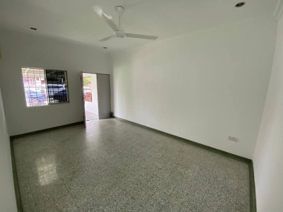 1 STOREY SS 3 PETALING JAYA, Actual, Well Keep, Move in Ready