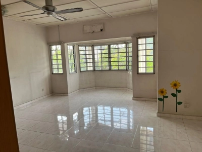 2 STOREY TAMAN SRI PUTRA SUNGAI BULOH, Actual, Fully RENO & EXTEND