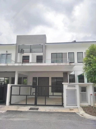FOR SALE - DOUBLE STOREY TERRACE (INTERMEDIATE) @ TAMAN SURIAN,  MANTIN, NEGERI SEMBILAN [RM490K]
