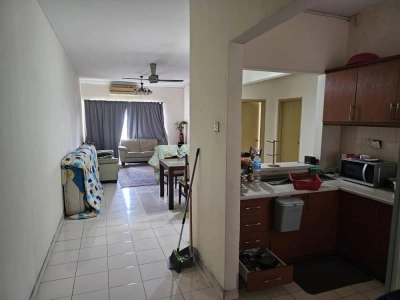 SRI PUTRAMAS 1 CONDO JALAN KUCHING, Actual, END LOT, LOW DOWN Payment