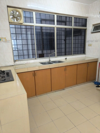 SURIA KIPARK DAMANSARA KEPONG , Actual, Freehold, RENOVATED, Low BOOKING