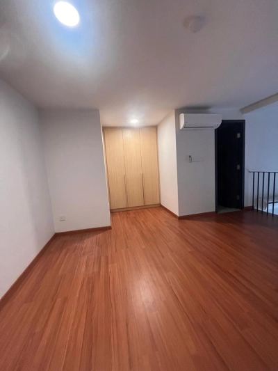 Modern Loft Living in Atwater – Stylish, Spacious & Convenient