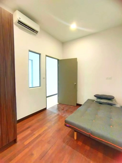 Silverscape Luxury Residences For Rent