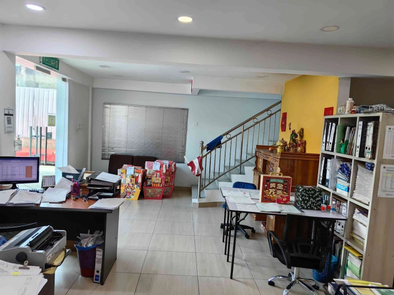 2 STOREY DETACHED FACTORY KUNDANG JAYA Rawang, CORNER LOT, With C.F