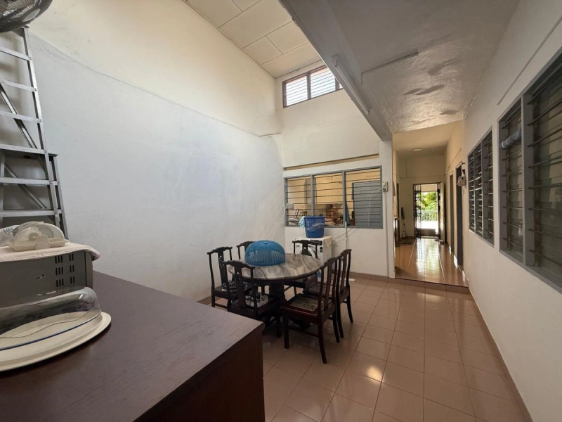 1 STOREY TAMAN SHANGHAI OLG KLANG ROAD, Actual, Near MID VALLEY, Reno