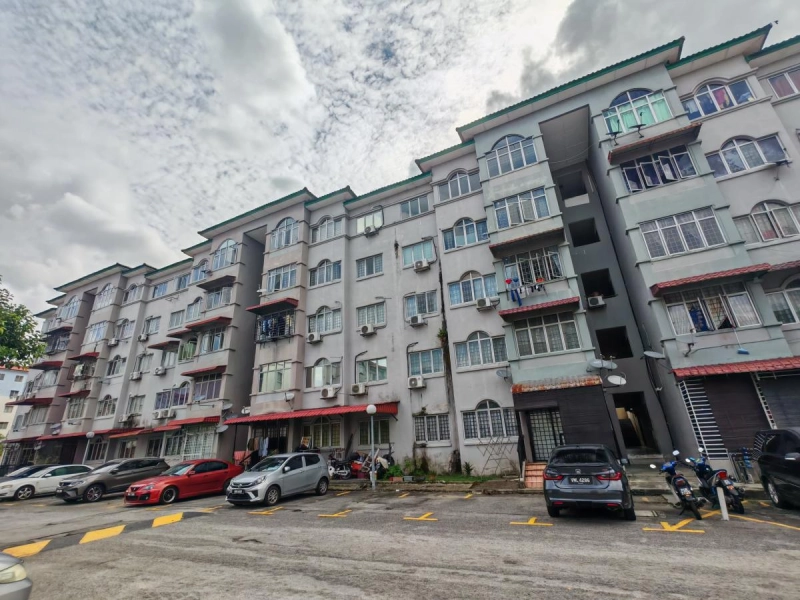 Pangsapuri Wira @ Taman Tun Perak, Cheras - near MRT - Blok M3 4th floor - Ready unit