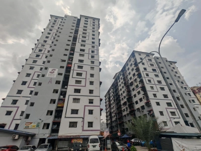 Damai Apartment @ Bandar Sunway, PJS 8, Petaling Jaya - Near LRT, Blok A level 8, Sale below bank value Rm30k, Roi 5%