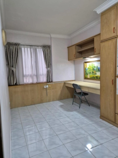 VILLA ANGSANA CONDO JALAN IPOH, Actual, PARTIALLY FURNISHED, 2 Carpark, Move In Ready