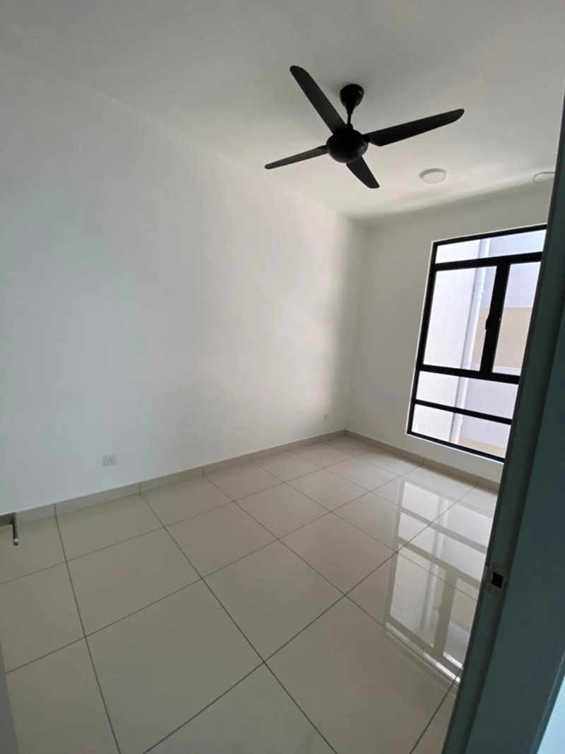 LEGEND HEIGHTS CONDO SEGAMBUT, Actual, RENOvated, FACING KLCC View, Low Booking