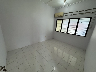 Corner lot Single Storey Link House Ampang Jaya