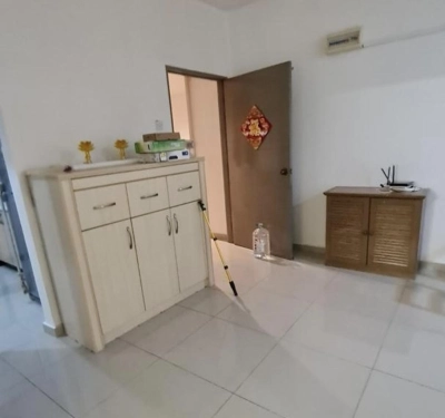1120 Park Avenue Condo, Actual, Renovated, Facing Pool, Low Deposit