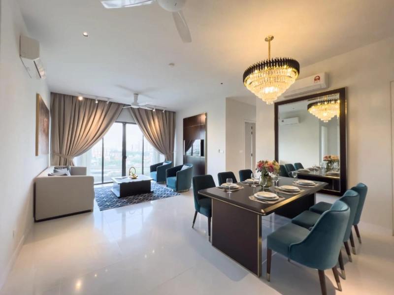 Pavilion Embassy Oxford Residences @ KLCC - Near LRT, Level 13a facing Aman Club, Ready 20/5, Open for Reservation Now