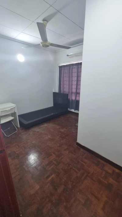 2 STOREY SEKSYEN U5 SUBANG BESTARI, Actual, WELL KEEP, Low Deposit