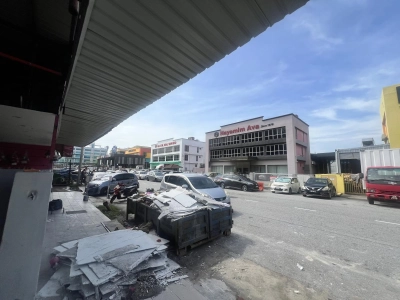 1.5 Storey LINK FACTORY / WAREHOUSE KAWASAN PERINDUSTRIAN BATU CAVES