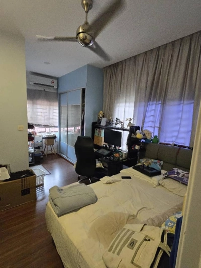 2.5 Storey Sunway Spk Damansara, Actual, Fully Reno, Gated & Guarded, Low Deposit