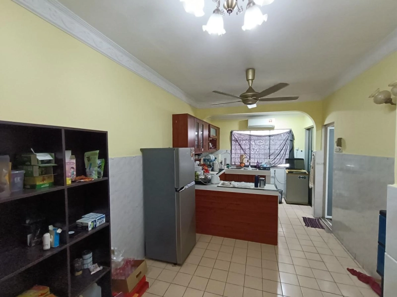Cheras Corner House for Sale