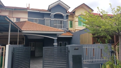 Renovated 2 storey house @ Bandar Puteri, Klang - Sale below bank value Rm142k