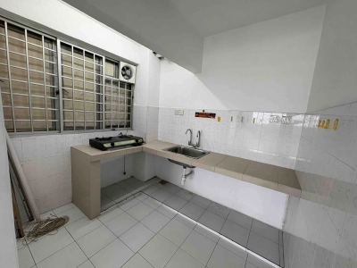 🔥 Exclusive Corner Unit for Sale at Aman Satu Apartment, Desa Aman Puri, Kepong 🔥