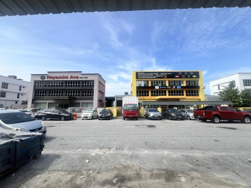 1.5 Storey LINK FACTORY / WAREHOUSE KAWASAN PERINDUSTRIAN BATU CAVES